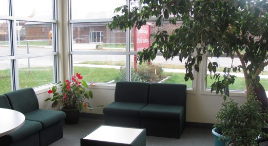 Beaverlodge-Library-sitting-area